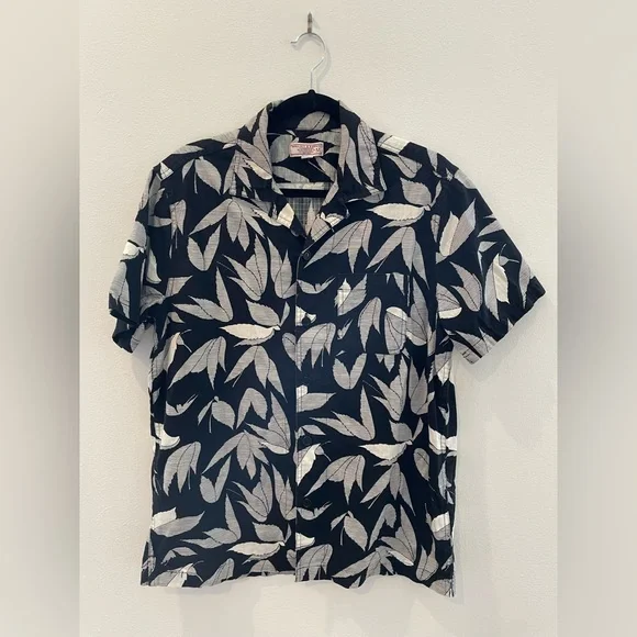 J.Crew Wallace & Barnes Floral Print Camp Collar Shirt (medium) - Picture 2 of 3